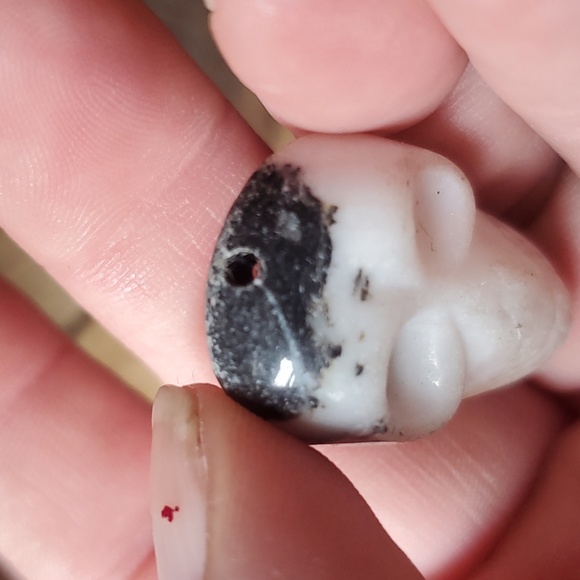 New Carved Black and White Zebra Jasper Skull Pendant. - Picture 9 of 12